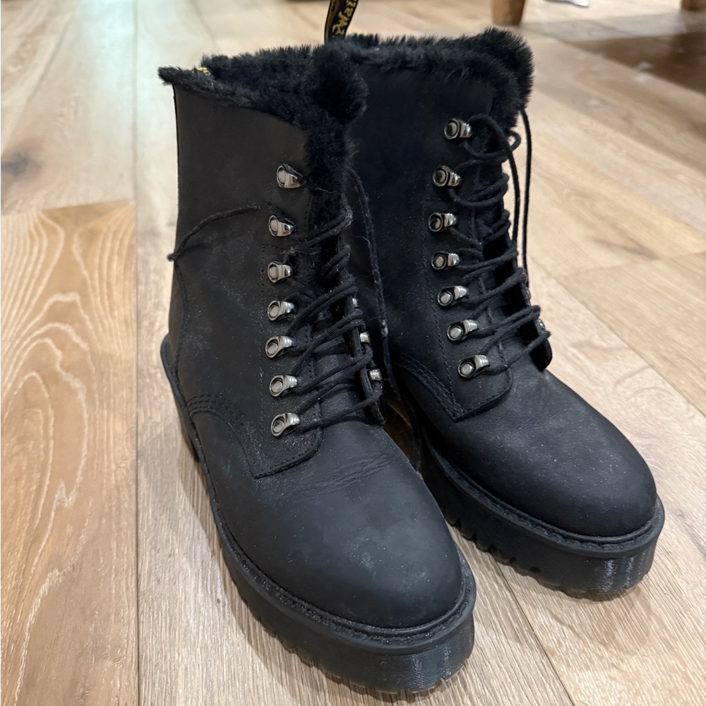 Dr martens Airwair with bouncing soles